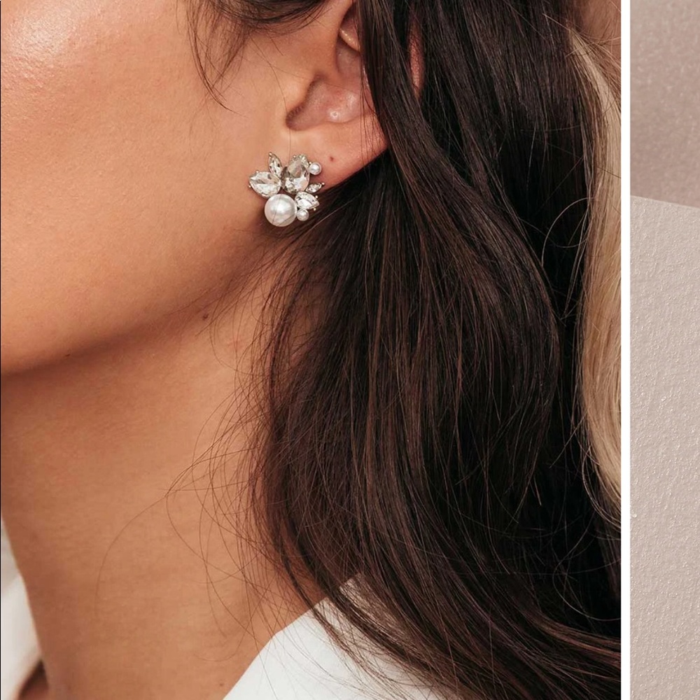 Olive + Piper Bordeaux studs! (3 pairs!!)